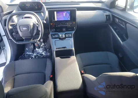 2024 Subaru Solterra Premium z USA, uszkodzony, nr VIN JTMABABA2RA055423